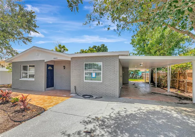 Photo 3 of Single family home for sale at 4845 San Pablo Pl, Tampa, FL 33634 | MLS# TB8536452 | Listing updated on 2026-08-27