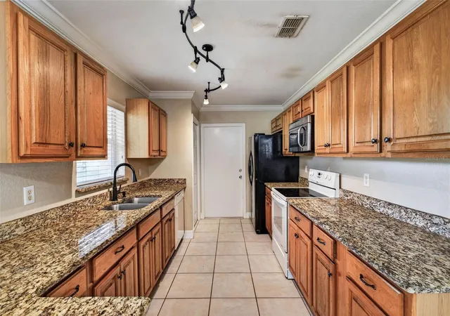 3rd image of 2820 Livingston Rd, Avon Park, FL 33825 | MLS# O6431310