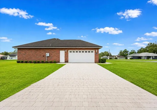Photo 3 of Sale Pending at 122 Sw Arrow Glen, Lake City, FL 32024 | MLS# GC542531 | Listing updated on 2026-09-30