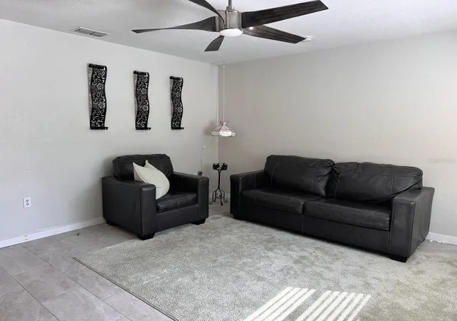 Photo 3 of Condo for sale at 3414 Nw 21st Drive #E4, Gainesville, FL 32605 | MLS# GC542532 | Listing updated on 2026-09-09