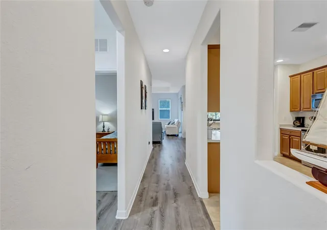 4th image of 9019 Heritage Sound Dr, Bradenton, FL 34212 | MLS# A4702238