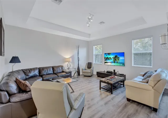 5th image of 9019 Heritage Sound Dr, Bradenton, FL 34212 | MLS# A4702238