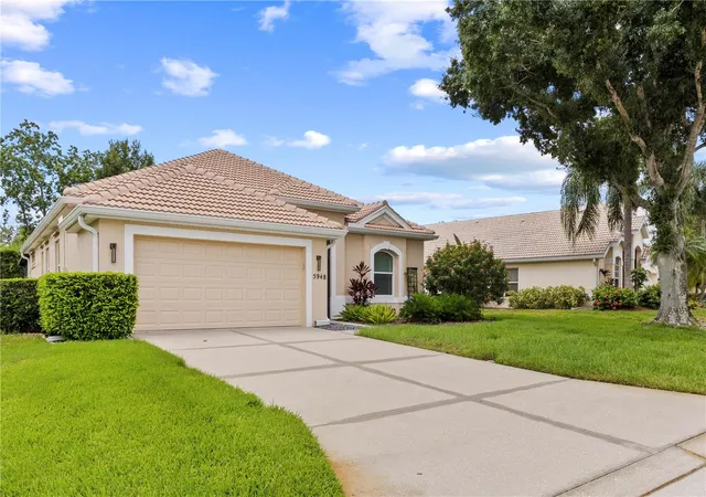 Photo 1 of Single family home for sale at 5948 Sandstone Ave, Sarasota, FL 34243 | MLS# O6431323 | Listing updated on 2026-09-20