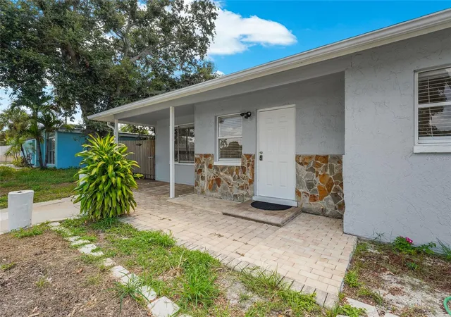 Photo 1 of Single family home for sale at 2003 Princeton Ave, Bradenton, FL 34207 | MLS# A4702243 | Listing updated on 2026-10-08