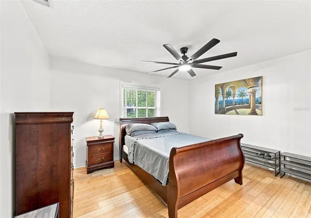 4th image of 2107 W Fore Dr, Tampa, FL 33612 | MLS# TB8536483