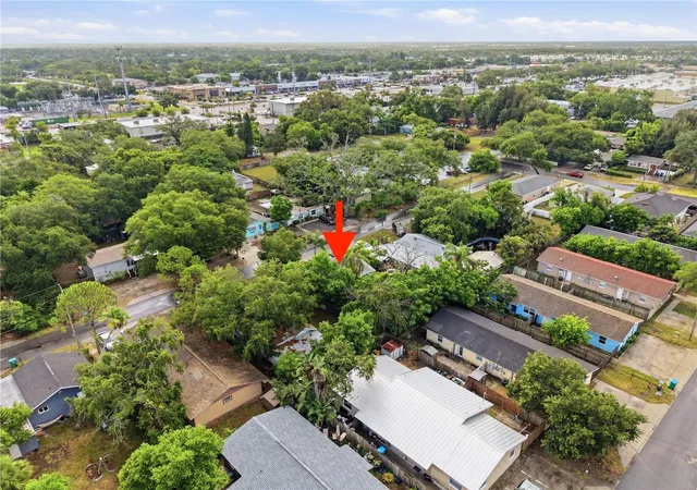3rd image of 1734 Crawford Ave, Clearwater, FL 33756 | MLS# TB8536487