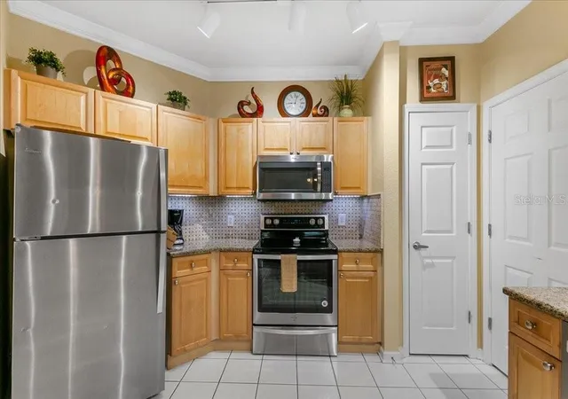 3rd image of 110Th Ter Ridge Cir, Davenport, FL 33896