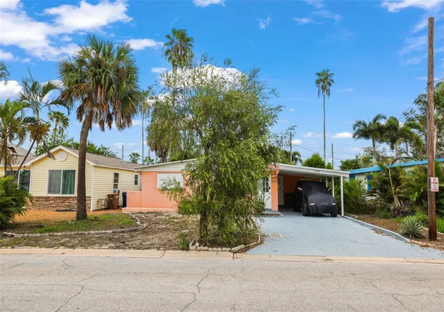 4th image of 14023 Palm St, Madeira Beach, FL 33708 | MLS# TB8536501