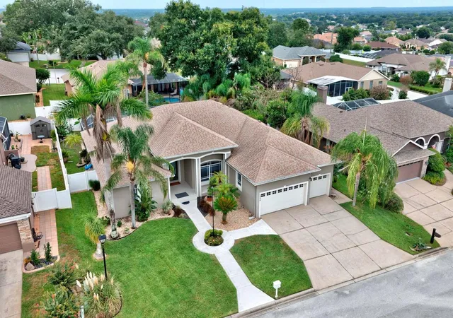 Photo 3 of Single family home for sale at 2856 Meridian Point Ln, Lakeland, FL 33812 | MLS# L4964073 | Listing updated on 2026-08-08