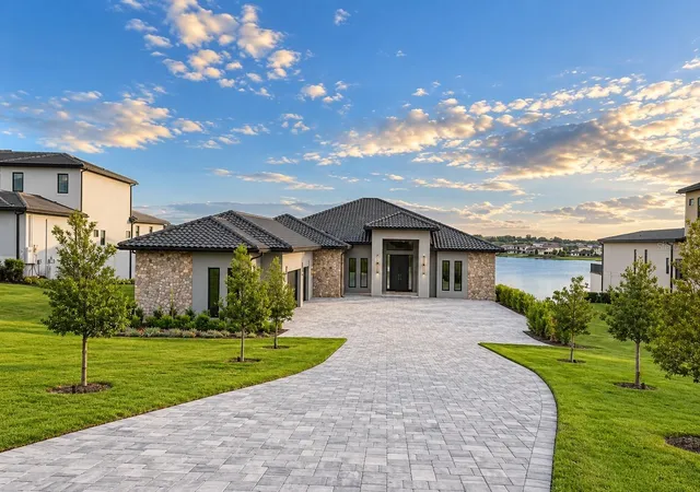 Photo 2 of Single family home for sale at 15125 Pendio Dr, Bella Collina, FL 34756 | MLS# O6431358 | Listing updated on 2026-09-24
