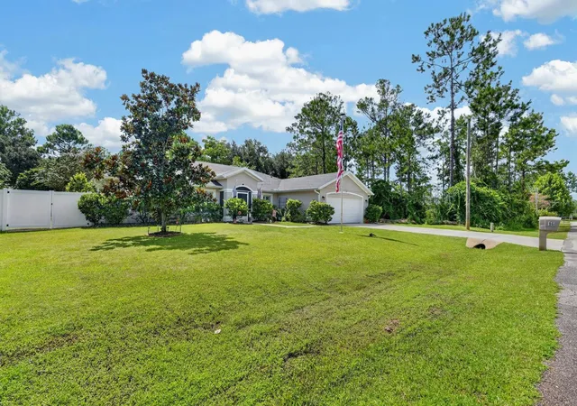 Photo 4 of Single family home for sale at 16 Seven Champions Path N, Palm Coast, FL 32164 | MLS# FC320501 | Listing updated on 2026-08-29