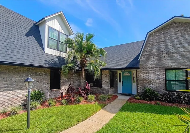 Single family home for sale at 3 Fox Holw Dr, ORMOND BEACH, FL 32174 | MLS# FC320503