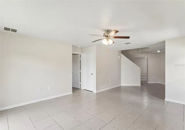 Photo 4 of Sale Pending at 2427 Caspian Dr, Lakeland, FL 33805 | MLS# TB8536525 | Listing updated on 2026-10-20