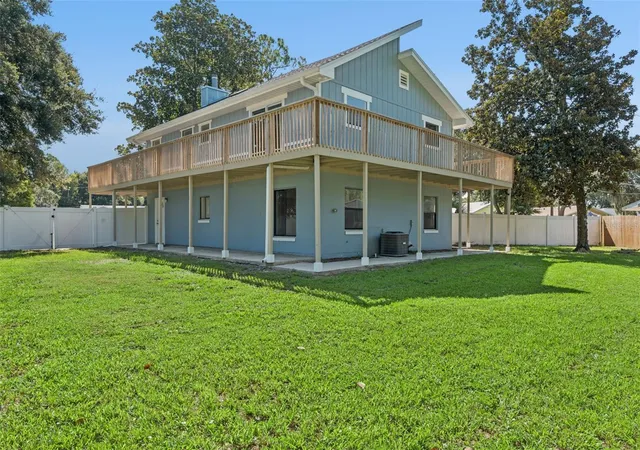 Photo 1 of Single Family Residence at 5556 S Lancewood Cir, Port Orange, FL 32127 | MLS# O6431372 | | Sold on 2026-10-07