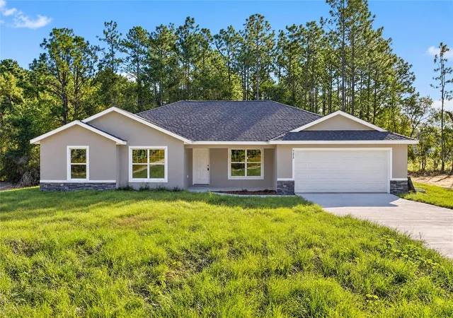 Single family home for sale at 5513 SW 137th Court, OCALA, FL 34481 | MLS# OM729886