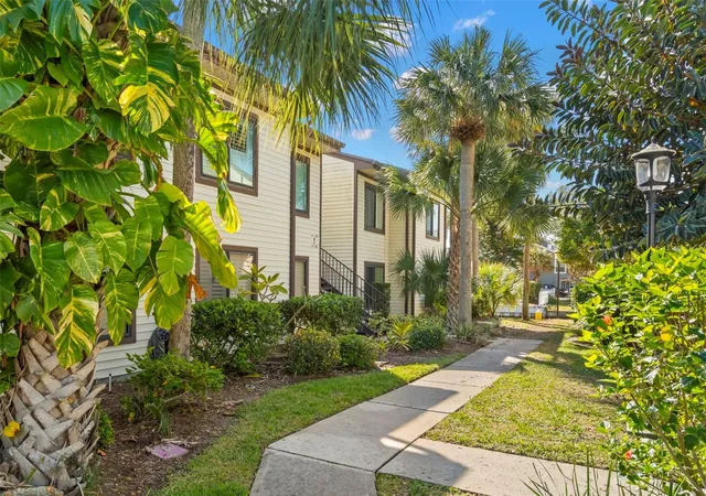 2nd image of 412 Moorings Cove Dr #7H, Tarpon Springs, FL 34689 | MLS# TB8536531
