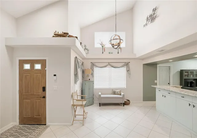 Photo 2 of Single family home for sale at 56 Lake Forest Pl, Palm Coast, FL 32137 | MLS# S5155162 | Listing updated on 2026-10-27