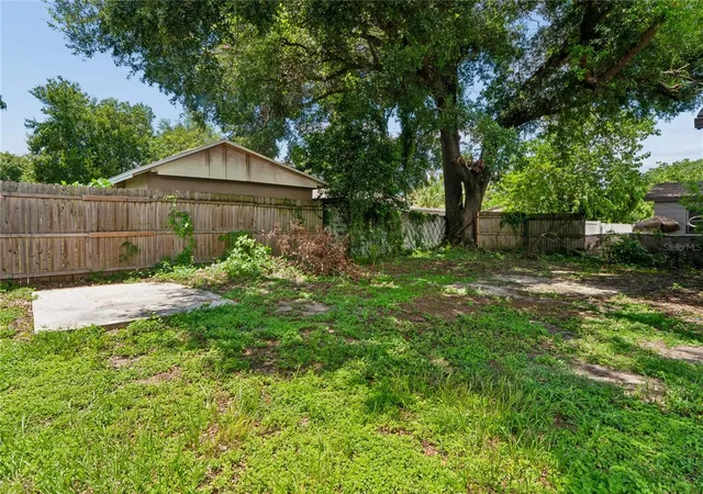 23rd image of 9608 N 10th St, Tampa, FL 33612 | MLS# TB8536543