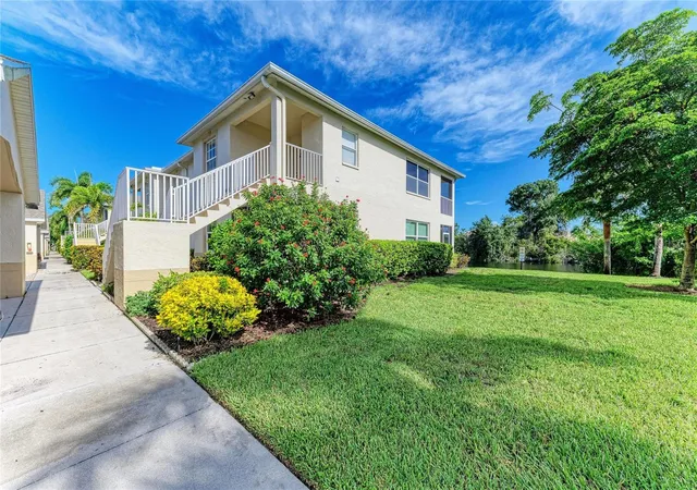 Listing Photo 5 - Condo for sale in building located at 1404 Auburn Lakes Cir, VENICE, FL 34292 - Unit #4