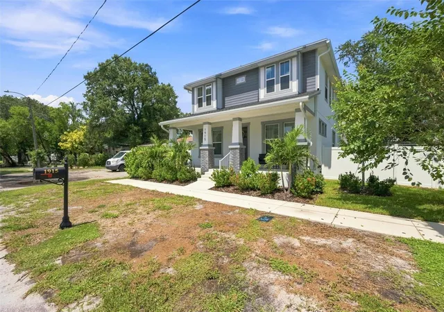 Photo 4 of Single family home for sale at 1915 W State St, Tampa, FL 33606 | MLS# C7529303 | Listing updated on 2026-09-23