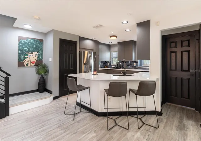 2nd image of 528 Vincinda Crest Wy, Tampa, FL 33619 | MLS# TB8536557