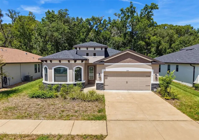 Photo 2 of Single family home for sale at 11515 Weaver Holw Rd, New Port Richey, FL 34654 | MLS# W7888341 | Listing updated on 2026-08-12
