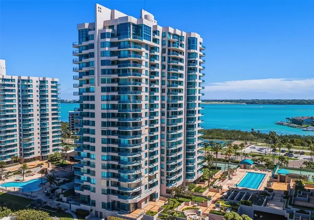 2nd image of 1540 Gulf Blvd #1004, Clearwater Beach, FL 33767 | MLS# TB8536571