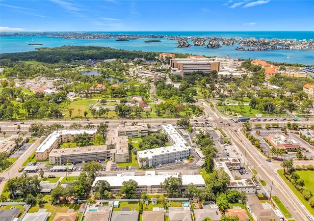 Listing Photo 2 - Condo for sale in building located at 9945 47Th Ave N, St. Petersburg, FL 33708 - Unit #203