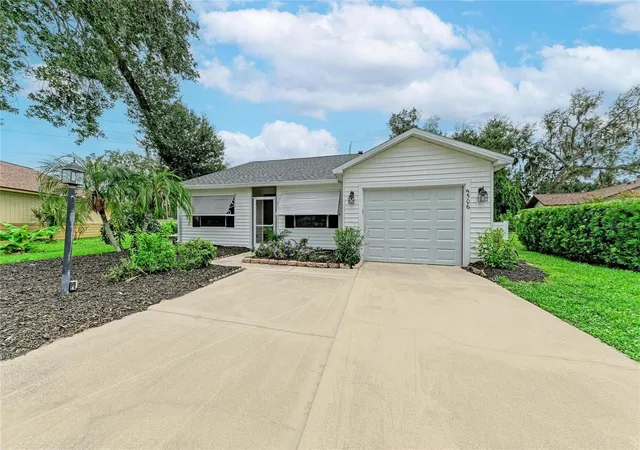 1st image of 5506 82nd Avenue Dr E, Palmetto, FL 34221 | MLS# A4702272