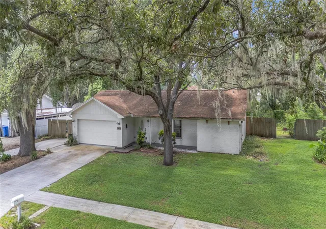 3rd image of 3412 Little Oak St, Valrico, FL 33596 | MLS# TB8536607