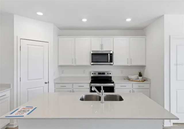 Photo 3 of Single family home for sale at 12809 Blue Reflection Ave, Parrish, FL 34219 | MLS# TB8536608 | Listing updated on 2026-10-23