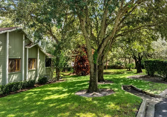 Photo 2 of Townhouse for sale at 437 Stanton Pl, Longwood, FL 32779 | MLS# O6431447 | Listing updated on 2026-10-04