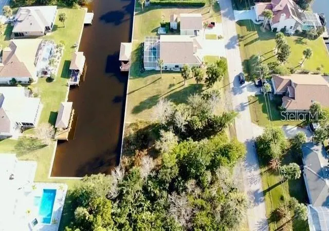 4th image of 5 Colonia Ct, Palm Coast, FL 32137 | MLS# FC320511