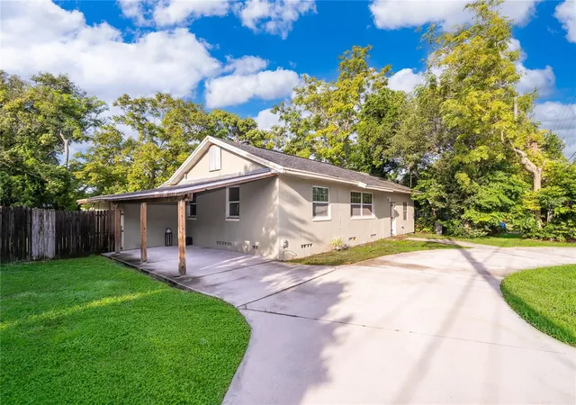 3rd image of 324 Seminola Blvd, Casselberry, FL 32707 | MLS# O6431465