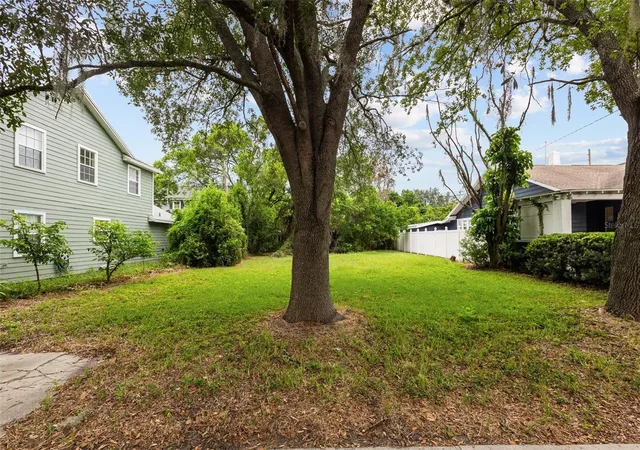 4th image of 311 E Yale St, Orlando, FL 32804 | MLS# O6431469