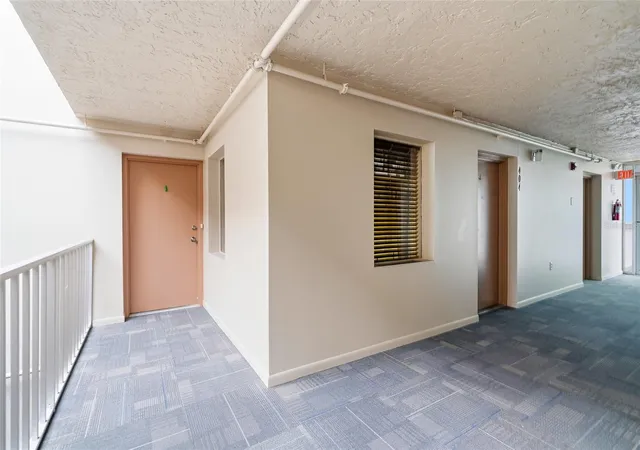 5th image of 4900 38Th Wy S, ST PETERSBURG, FL 33711