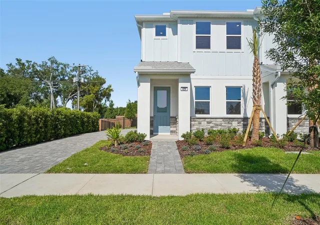 Photo 2 of Sale Pending at 649 Silver Strm Ct, Brandon, FL 33511 | MLS# TB8536636 | Listing updated on 2026-08-09