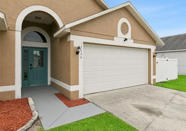Photo 1 of Single family home for sale at 14426 Lake Price Dr, Orlando, FL 32826 | MLS# O6431479 | Listing updated on 2026-10-19