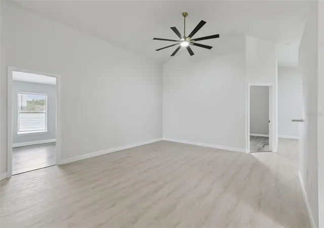 Photo 4 of Single family home for sale at 14426 Lake Price Dr, Orlando, FL 32826 | MLS# O6431479 | Listing updated on 2026-10-19