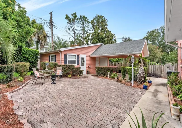 Photo 4 of Single family home for sale at 212 Kenwith Rd, Lakeland, FL 33803 | MLS# L4964086 | Listing updated on 2026-08-21