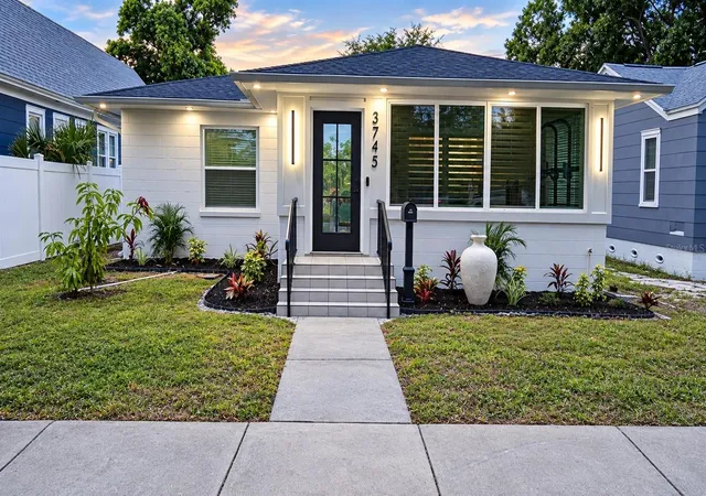 Photo 1 of Single family home for sale at 3745 1st Avenue N, Saint Petersburg, FL 33713 | MLS# TB8536657 | Listing updated on 2026-09-15