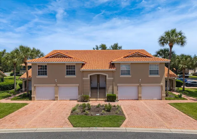 1st image of 5336 Edgewater Wy #11, Oxford, FL 34484 | MLS# O6431511