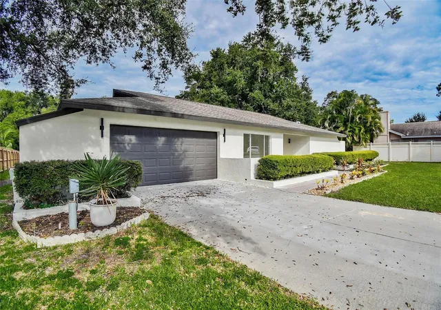 Photo 1 of Single family home for sale at 207 Dunbridge Dr, Palm Harbor, FL 34684 | MLS# TB8536660 | Listing updated on 2026-09-27
