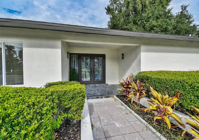 Photo 4 of Single family home for sale at 207 Dunbridge Dr, Palm Harbor, FL 34684 | MLS# TB8536660 | Listing updated on 2026-09-27