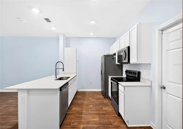 Photo 2 of Townhouse for sale at 871 Rivertree Pl, Middleburg, FL 32068 | MLS# OM729914 | Listing updated on 2026-08-13