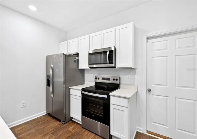 Photo 3 of Townhouse for sale at 871 Rivertree Pl, Middleburg, FL 32068 | MLS# OM729914 | Listing updated on 2026-08-13