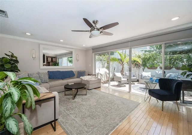 5th image of 2939 W Knights Ave, Tampa, FL 33611 | MLS# TB8536670