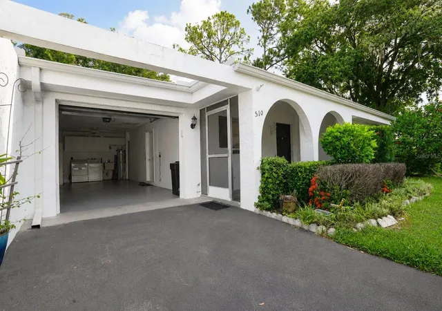 2nd image of 510 Palmer Cir, Palm Harbor, FL 34685 | MLS# TB8536680