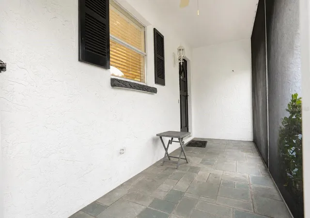 31st image of 510 Palmer Cir, Palm Harbor, FL 34685 | MLS# TB8536680
