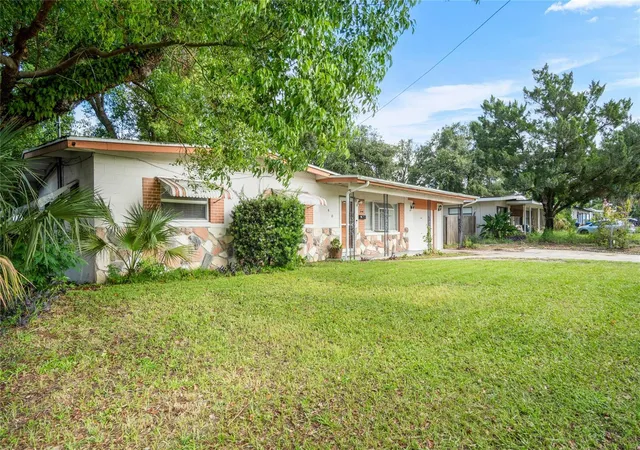 3rd image of 1840 N Powers Dr, Orlando, FL 32818 | MLS# S5155204